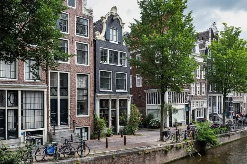 Amsterdamse grachtenpanden